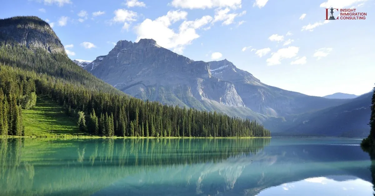 Những Lý Do Vì Sao Bạn Nên Định Cư Canada